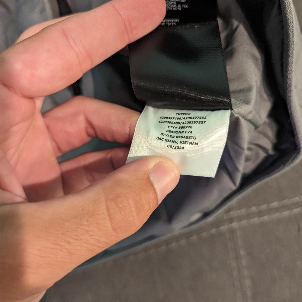 The North Face Junction Insulated Jacket Women's Smoked Pearl Mult Sizes - Picture 11 of 13